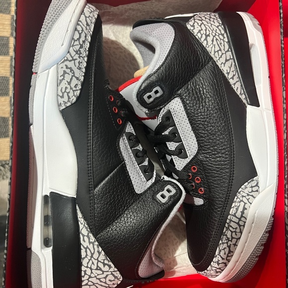 AIR JORDAN 3 RETRO OG - Picture 4 of 5